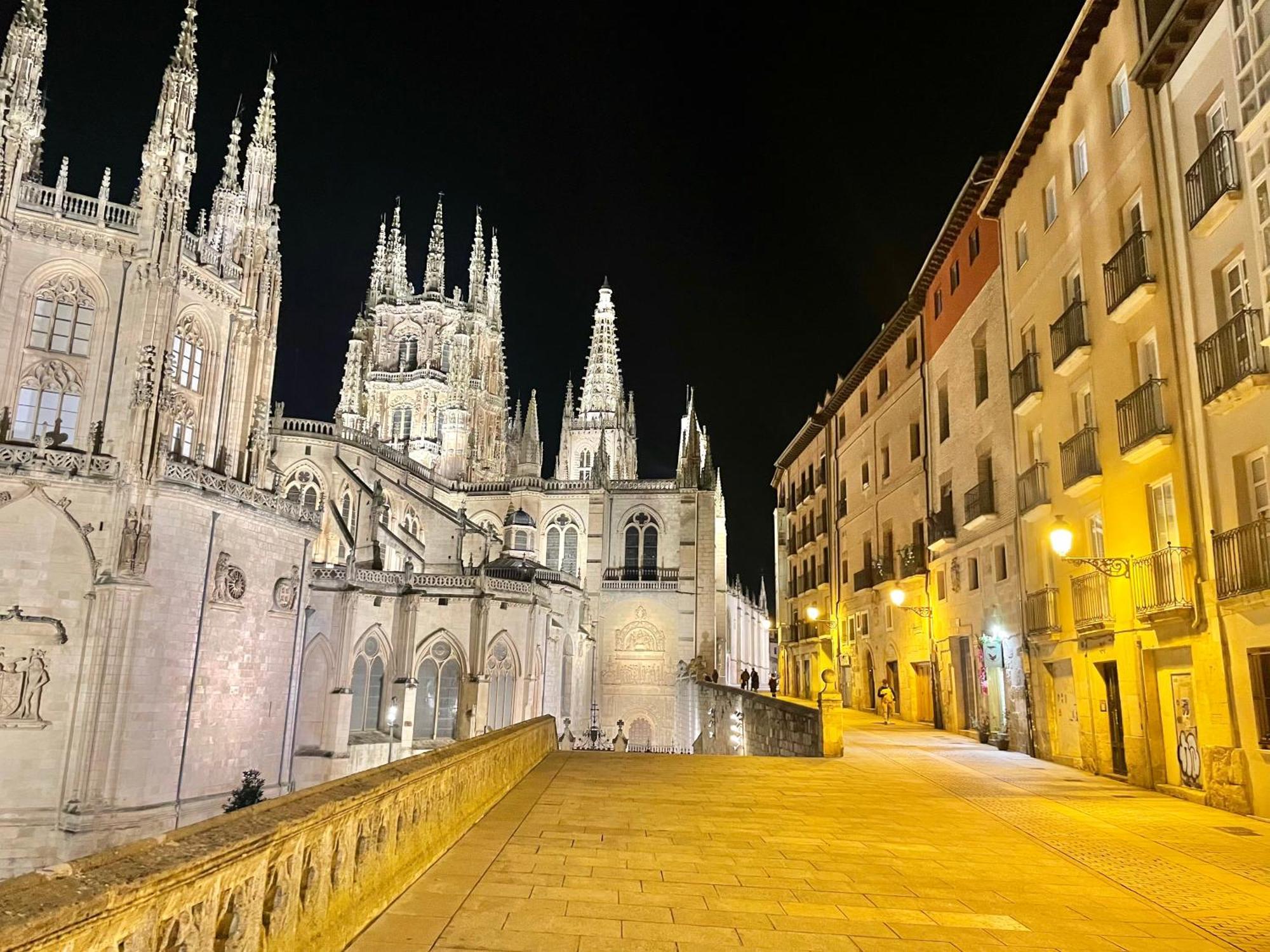 Contemplando La Catedral By Exclusive Burgos Apartments Εξωτερικό φωτογραφία